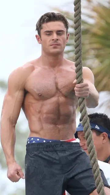 Zac Efron en 2017 en Baywatch Zac Efron en 2017 en Baywatch