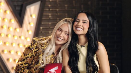 Becky G y Ana Mena