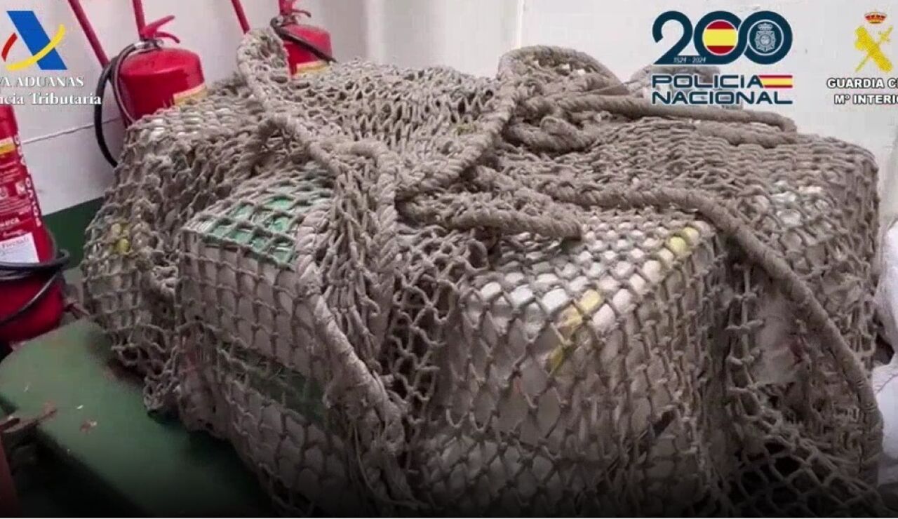 Coca&iacute;na interceptada en un velero al sur de Canarias