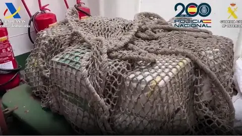 Cocaína interceptada en un velero al sur de Canarias Cocaína interceptada en un velero al sur de Canarias