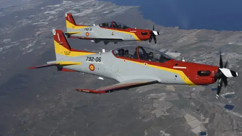 La princesa Leonor y el Rey Felipe VI montados en el avión La princesa Leonor y el Rey Felipe VI montados en el avión