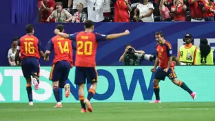 Los jugadores de España celebran el gol de Oyarzabal ante Arabia Los jugadores de España celebran el gol de Oyarzabal ante Arabia