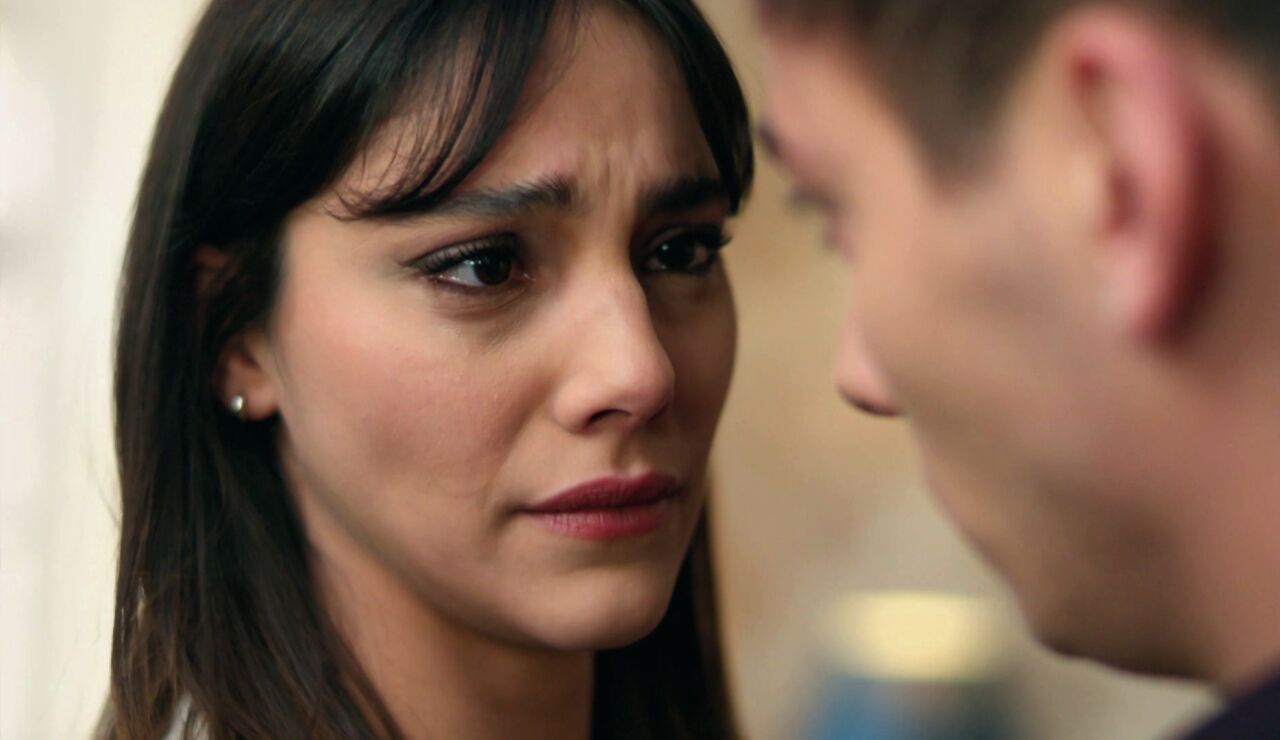 "Has hecho trizas mi coraz&oacute;n": Kaya no acepta la boda de Zerrin y le reprocha haberlo dejado atr&aacute;s