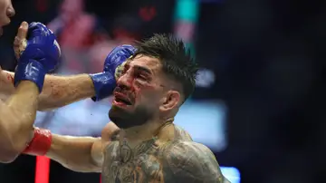 Topuria en el combate ante Gaethje Topuria en el combate ante Gaethje