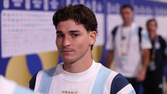 Juli&aacute;n &Aacute;lvarez con la Selecci&oacute;n Argentina