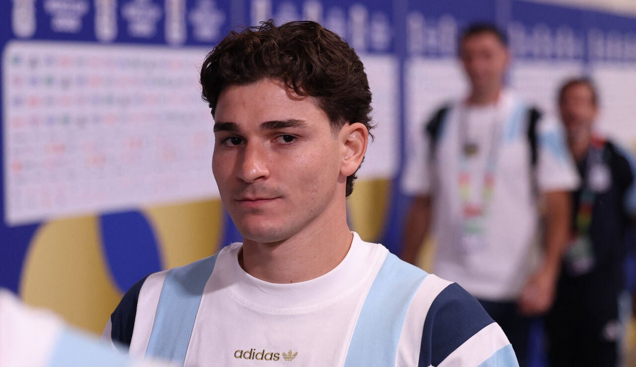 Juli&aacute;n &Aacute;lvarez con la Selecci&oacute;n Argentina