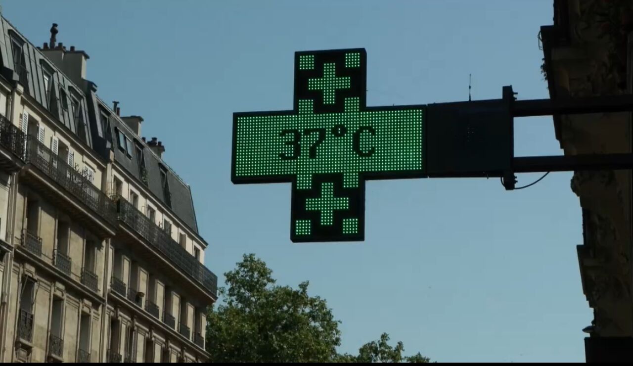 Imagen de un term&oacute;metro exterior en Francia 