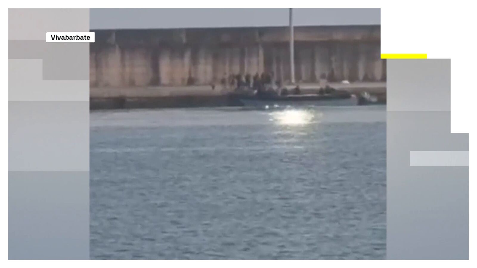 Una narcolancha traslada a 35 migrantes hasta el puerto de Barbate (Cádiz)