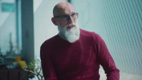 Antonio Capa, persona cuidadora de su padre Antonio Capa, persona cuidadora de su padre