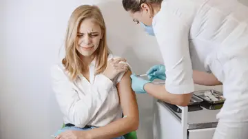 Paciente mareada en una analítica de sangre Paciente mareada en una analítica de sangre