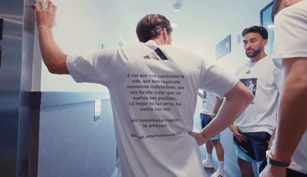 El emotivo regalo de la selecci&oacute;n argentina a Messi por su 39&ordm; cumplea&ntilde;os: "Nos cambiaste la vida"