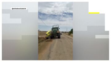 Tractor embiste el coche del cobrador del Frac