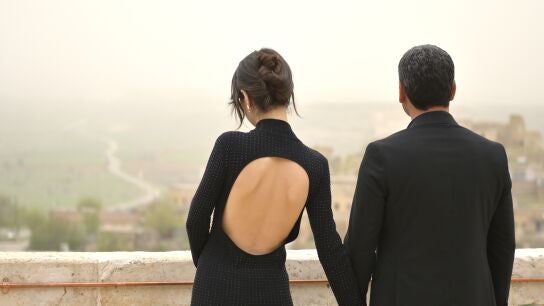 Alya se rinde a sus sentimientos por Cihan en los pr&oacute;ximos cap&iacute;tulos de En tierra lejana