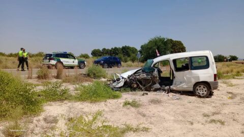 Muere un hombre de 77 a&ntilde;os en una colisi&oacute;n frontal y otro de 93 es rescatado