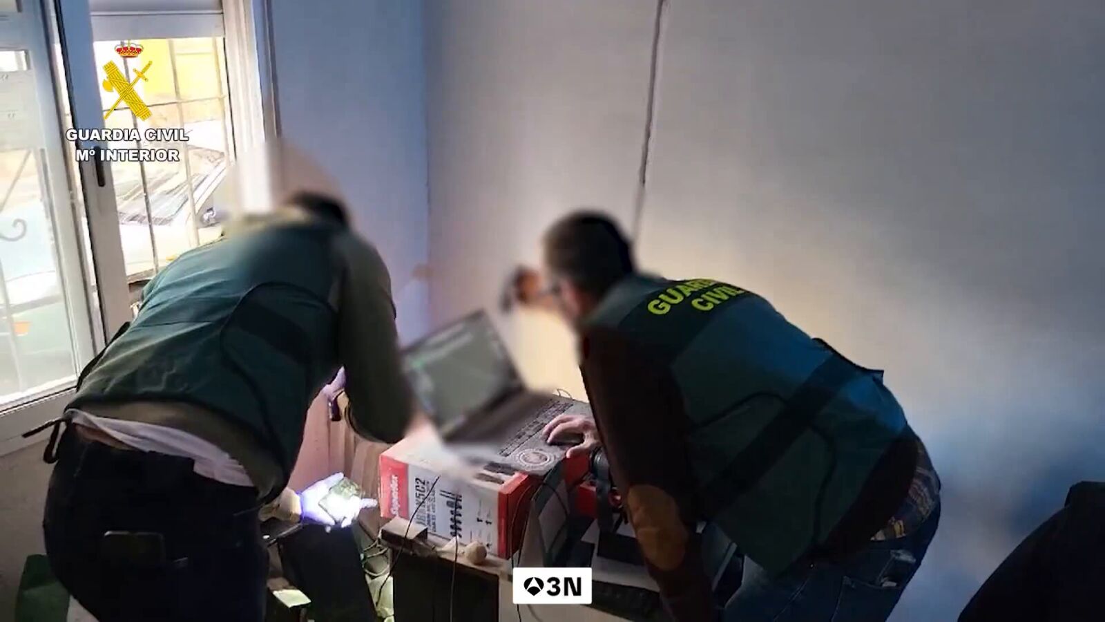 Detenido un ciberdepredador sexual que engañó a más de 20 menores haciéndose pasar por un niño en Alicante 