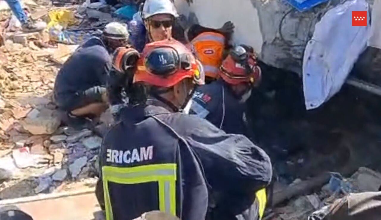 Continua la labor de los rescatistas espa&ntilde;oles en Venezuela