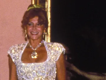 Baronesa Thyssen con el collar Estrella de la Paz Baronesa Thyssen con el collar Estrella de la Paz