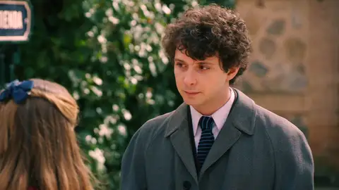 Miguel propone a Claudia un picnic en el campo, pero ella le rechaza… ¡ya tenía plan con Valentina! Miguel propone a Claudia un picnic en el campo, pero ella le rechaza… ¡ya tenía plan con Valentina!