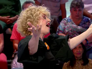 ¡Qué voz tan impresionante! Así pone Esther Arroyo el broche a su visita a Pasapalabra ¡Qué voz tan impresionante! Así pone Esther Arroyo el broche a su visita a Pasapalabra