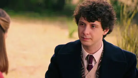 Miguel se lanza y se declara a Claudia, pero ella... ¡cambia de tema! Miguel se lanza y se declara a Claudia, pero ella... ¡cambia de tema!
