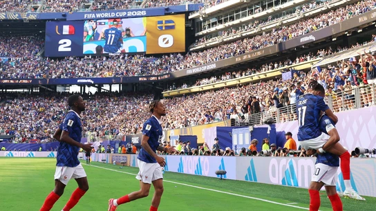 Mbappé, Olise, Barcola y Dembele celebran un gol ante Suecia Mbappé, Olise, Barcola y Dembele celebran un gol ante Suecia