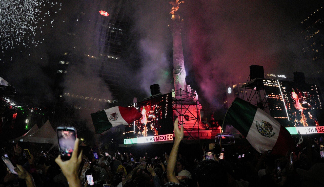 Celebraci&oacute;n este martes en Ciudad de M&eacute;xico tras el triunfo ante Ecuador en el Mundial 