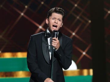 Todo un gal&aacute;n: Mart&iacute;n Savi saca su lado m&aacute;s rom&aacute;ntico como Luis Miguel
