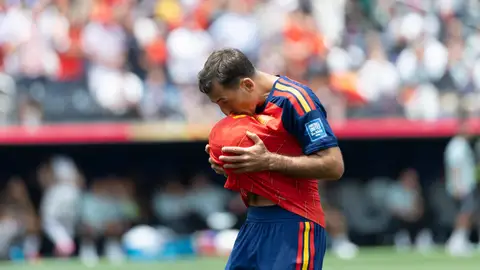Dedicatoria de Mikel Oyarzabal tras marcar el 1 a 0 en el España - Austria del Mundial 2026 Dedicatoria de Mikel Oyarzabal tras marcar el 1 a 0 en el España - Austria del Mundial 2026