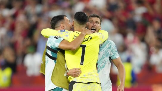 Los jugadores de Portugal celebran la victoria