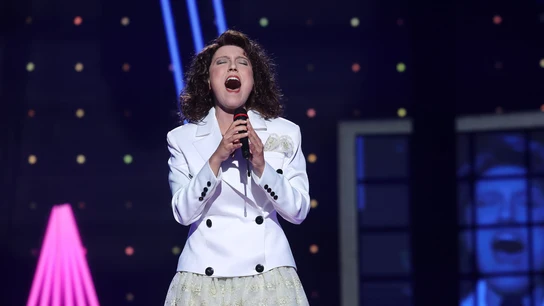 ¡Qué voz! María Parrado pone al público en pie como Céline Dion ¡Qué voz! María Parrado pone al público en pie como Céline Dion