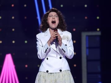 &iexcl;Qu&eacute; voz! Mar&iacute;a Parrado pone al p&uacute;blico en pie como C&eacute;line Dion