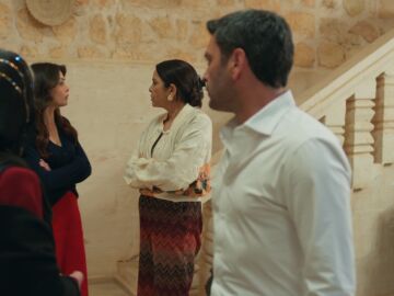 Sadakat humilla a Alya delante de su madre: &ldquo;&iquest;qui&eacute;n querr&iacute;a casarse con ella?&rdquo;