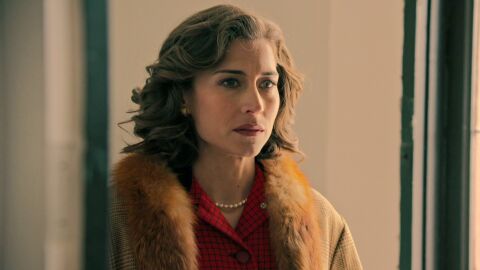 Marta da el paso para arreglar las cosas y visita a Fina en su nuevo piso, &iexcl;pero siente que no es bienvenida!