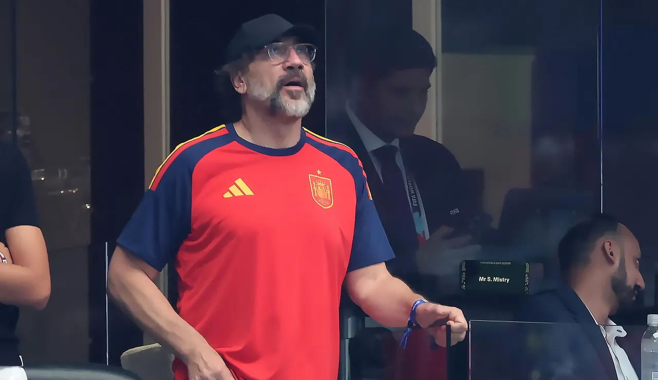 Javier Bardem con la camiseta de España en Dallas