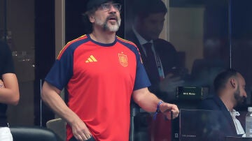 Javier Bardem con la camiseta de Espa&ntilde;a en Dallas