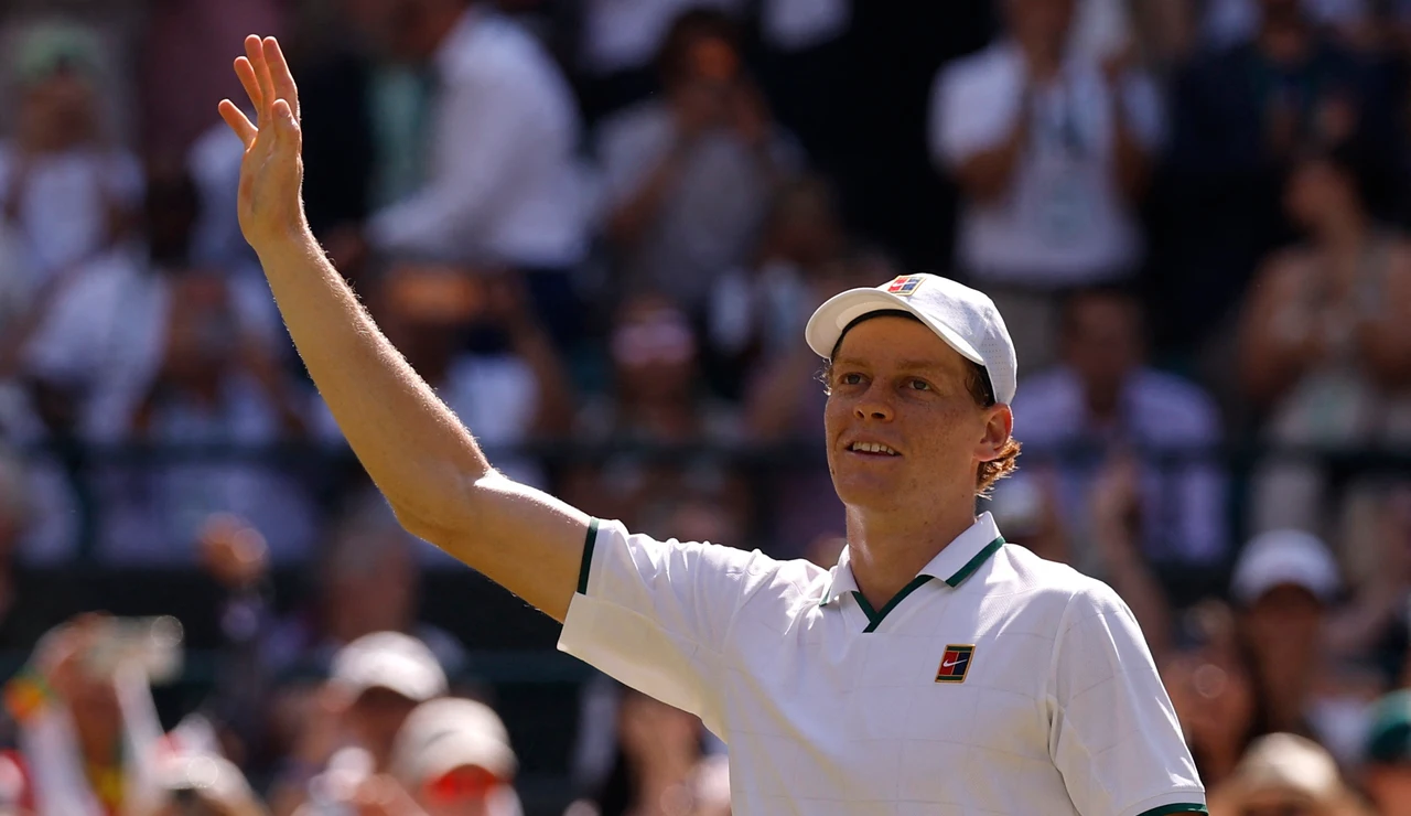 Jannik Sinner celebra su victoria ante Jan-Lennard Struff