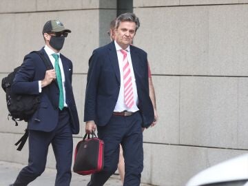 El comandante de la Guardia Civil Rub&eacute;n Villalba, a su llegada a la Audiencia Nacional, el 7 de julio de 2026 en Madrid.