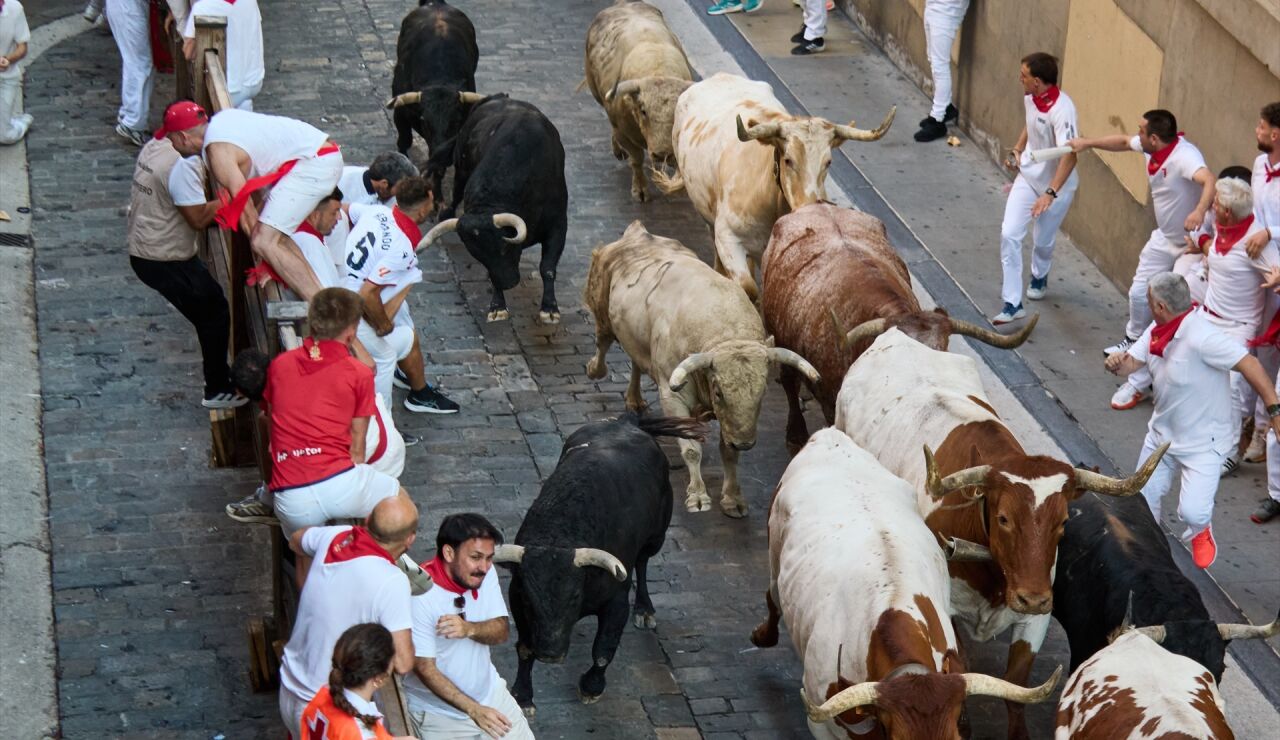 Imagen del primer encierro de Sanfermines 2026