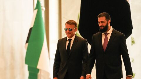 Emanuel Macron y Ahmad al-Sharaa