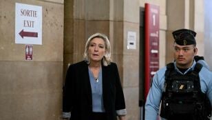 Marine Le Pen en los juzgados de apelaci&oacute;n
