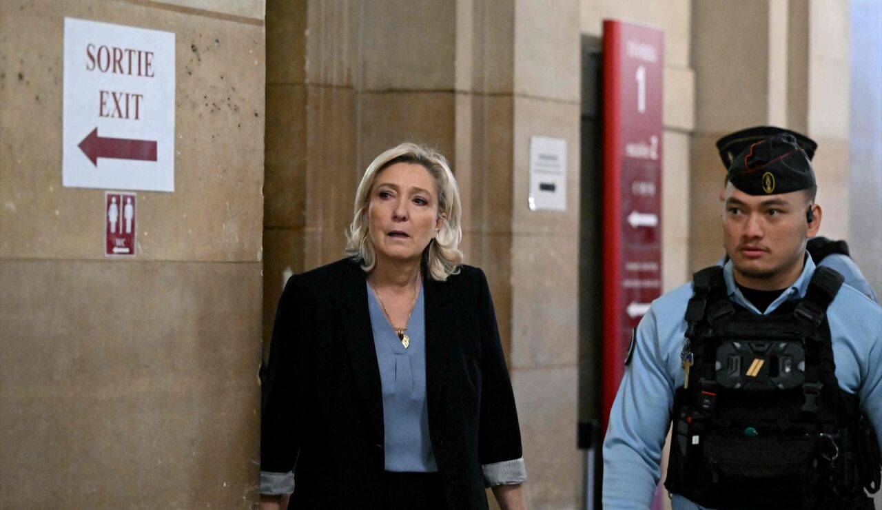 Marine Le Pen en los juzgados de apelaci&oacute;n