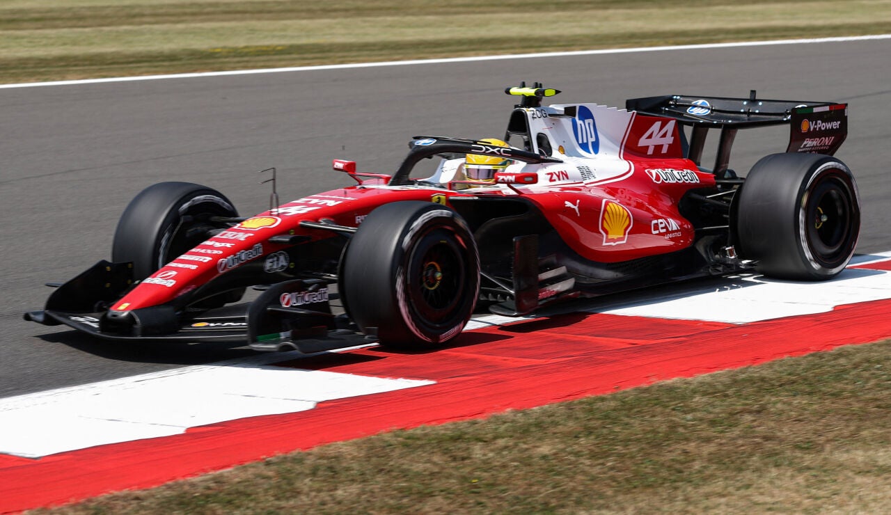 El Ferrari de Lewis Hamilton en Silverstone