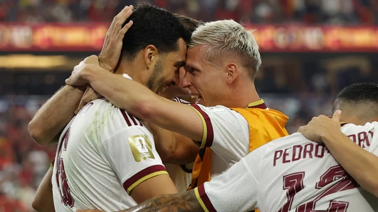 Mikel Merino y Dani Olmo celebran el gol ante Portugal Mikel Merino y Dani Olmo celebran el gol ante Portugal