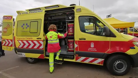 Ambulancia del Servicio de Urgencias Canario (SUC) Ambulancia del Servicio de Urgencias Canario (SUC)