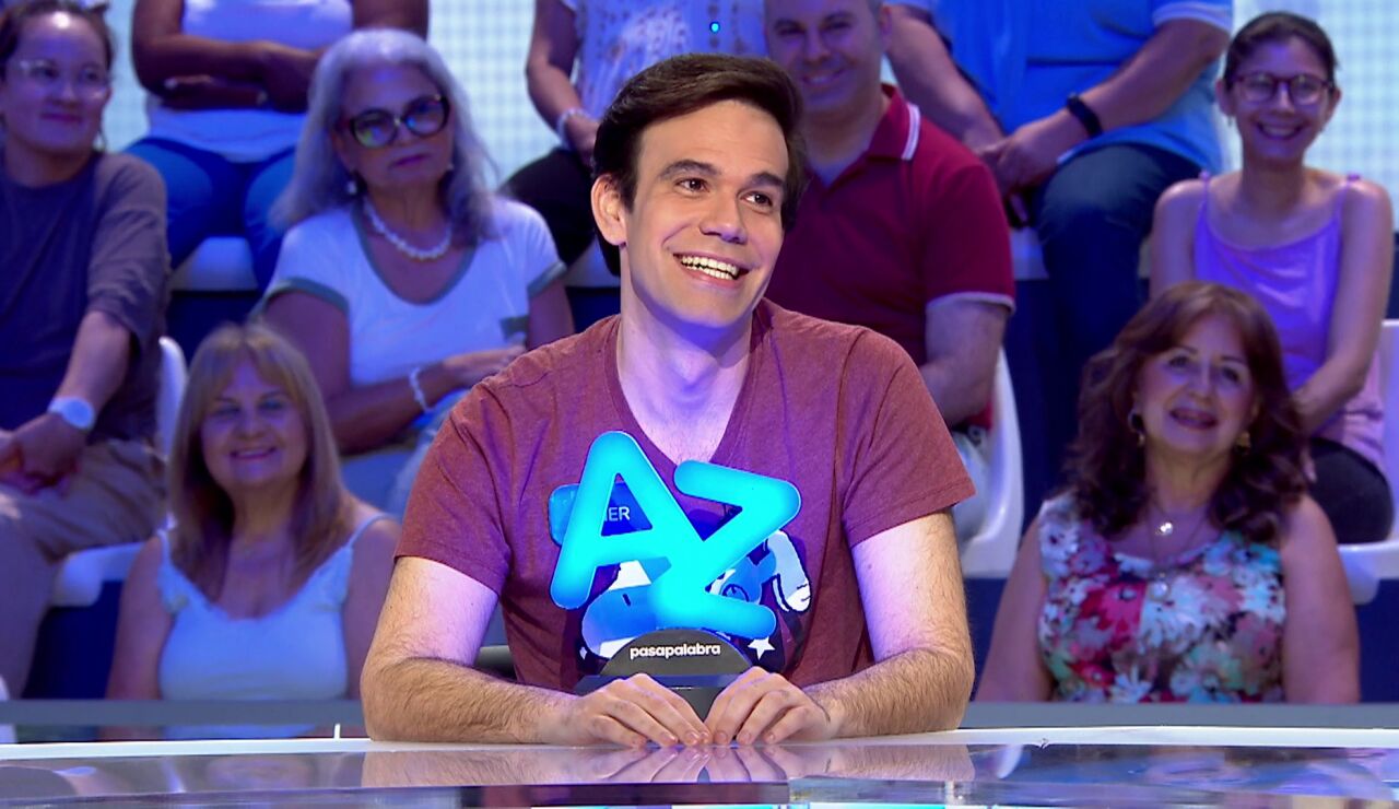 Javier canta victoria con las Spice Girls: pleno en La Pista gracias a &lsquo;Wannabe&rsquo;