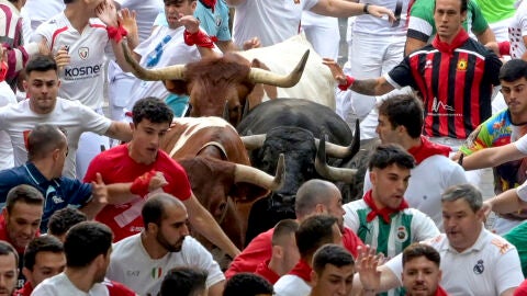 Cuarto encierro San Ferm&iacute;n 2026 en directo: La carrera de este viernes, protagonizada por los toros de &Aacute;lvaro Nu&ntilde;ez