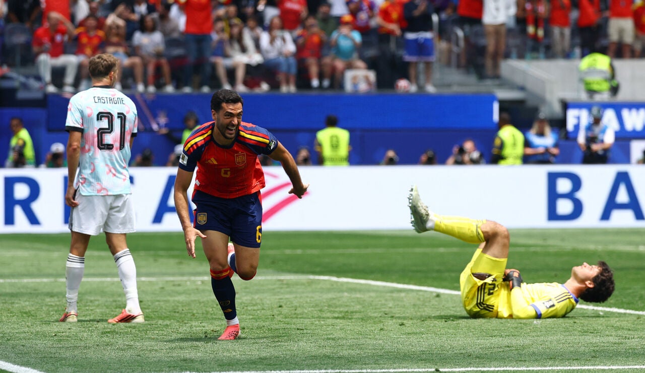 Mikel Merino celebra su gol ante B&eacute;lgica