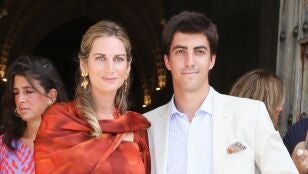 Sibi Montes, hermana de Lourdes Montes, junto a su marido Mateo Ib&aacute;&ntilde;ez
