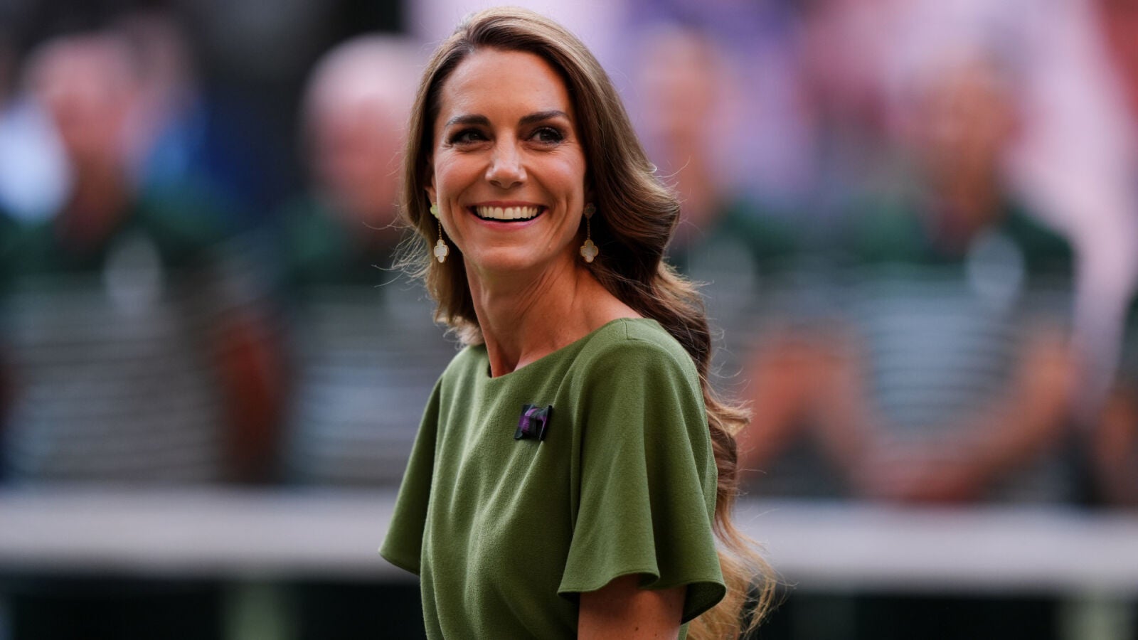 Verde oliva y dorado: Kate Middleton acapara todas las miradas en Wimbledon con uno de sus looks más elegantes