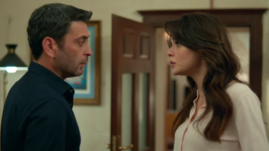 Fikriye, al límite, suplica a Cihan que no se divorcie de Alya: “Tienes que prometérmelo” Fikriye, al límite, suplica a Cihan que no se divorcie de Alya: “Tienes que prometérmelo”